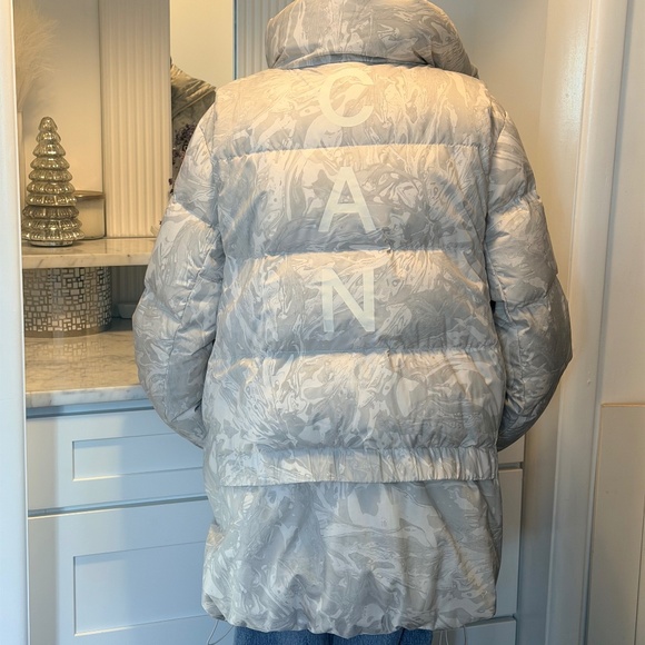 NWT Lululemon Grey Team Canada Jacket - Picture 10 of 16